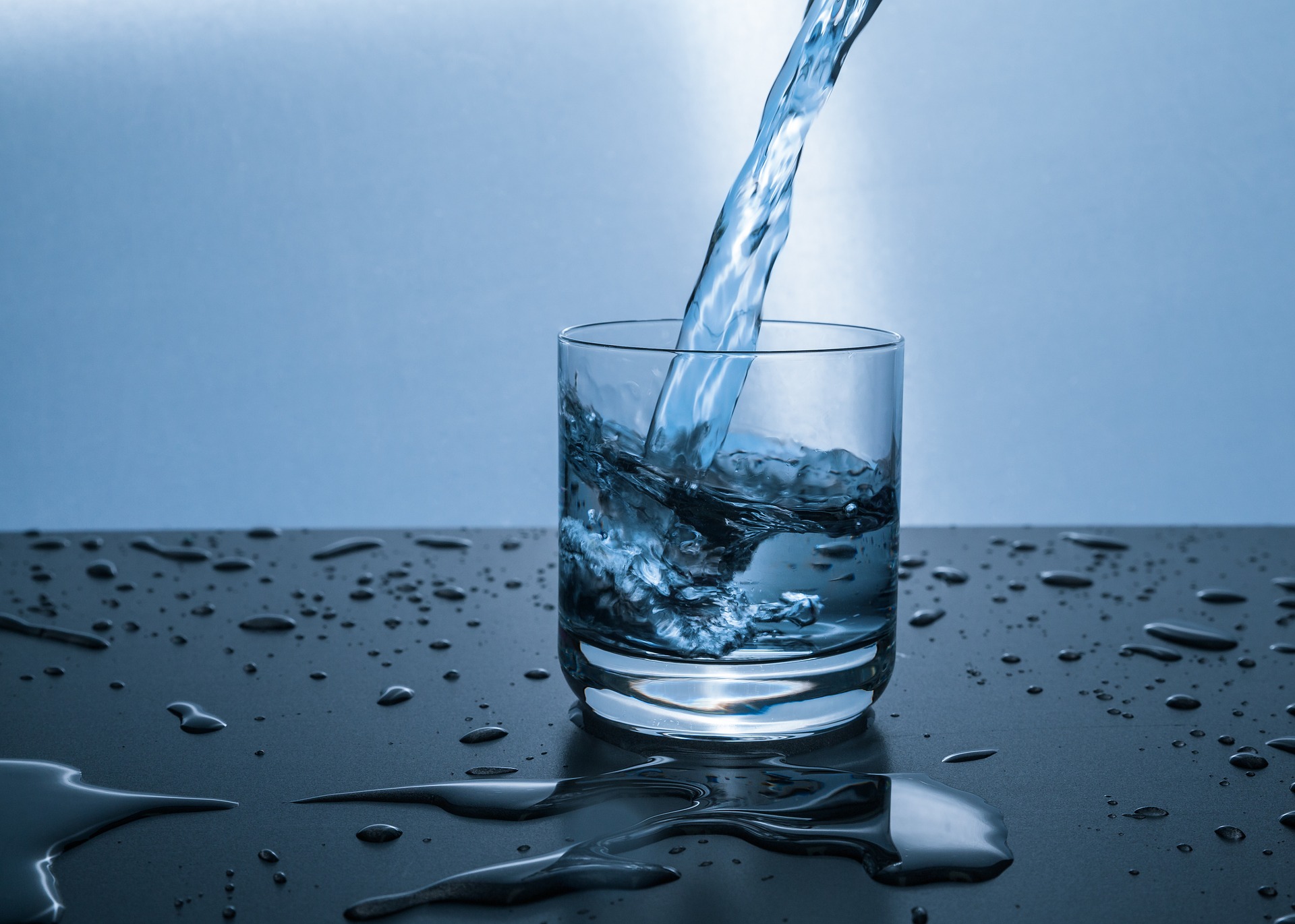 NUTRICIONISTICA ODGOVARA Smijemo li piti gaziranu vodu svaki dan?